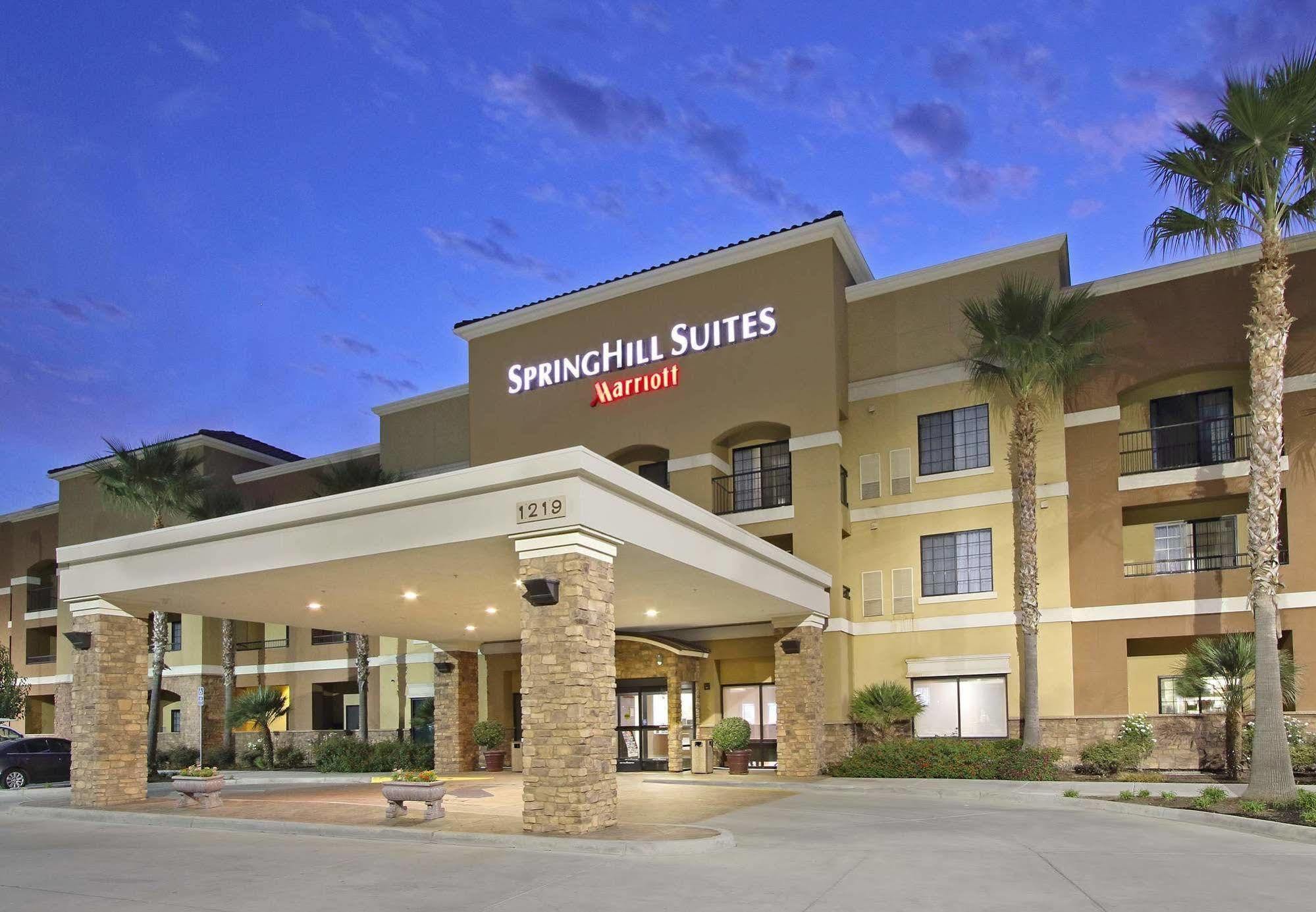 Springhill Suites By Marriott Madera Exterior photo